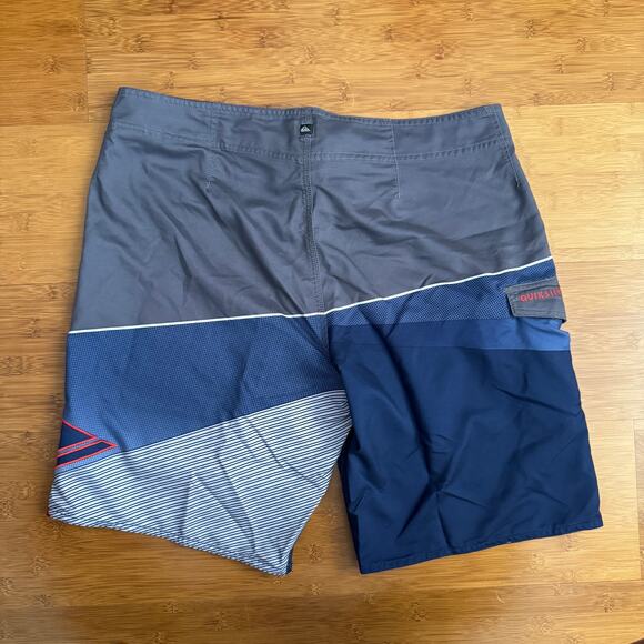 Quiksilver Boardshorts Mens 36 swim beach pool summer swim shorts surf - Picture 4 of 4